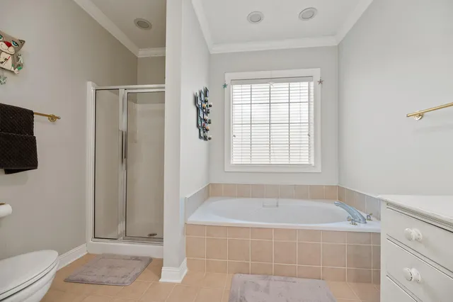 $525,000 | 5276 7th Green Drive, Hollywood, SC 29449