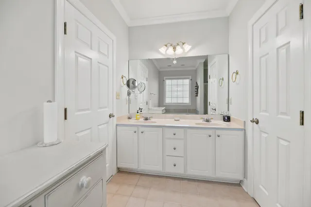 $525,000 | 5276 7th Green Drive, Hollywood, SC 29449