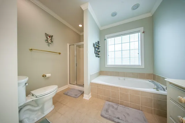 $525,000 | 5276 7th Green Drive, Hollywood, SC 29449