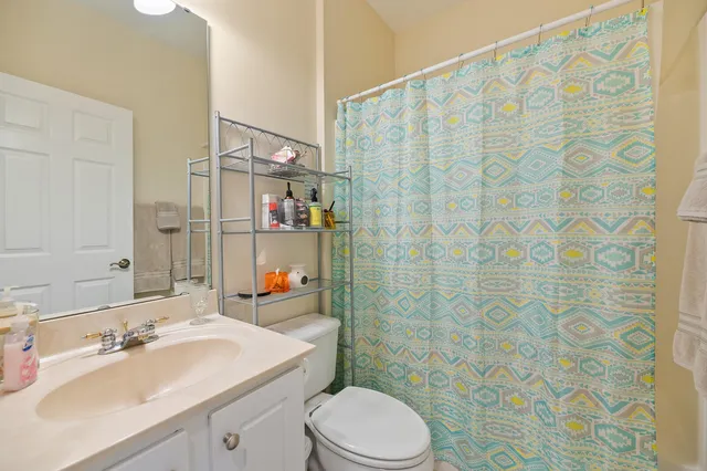 $525,000 | 5276 7th Green Drive, Hollywood, SC 29449