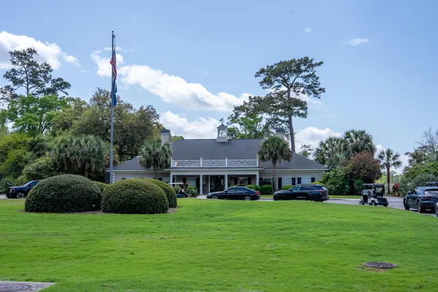 $525,000 | 5276 7th Green Drive, Hollywood, SC 29449