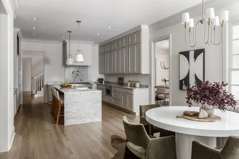 $3,999,000 | 5042 Hill Pl Drive, Nashville, TN 37205