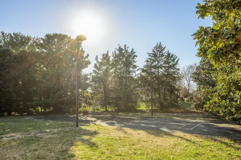 $3,999,000 | 5042 Hill Pl Drive, Nashville, TN 37205