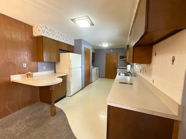 $199,999 | 2408 16th Avenue, Sterling, IL 61081