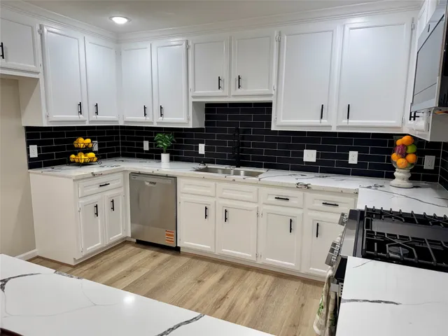 $284,900 | 1714 Oaks Drive, Pasadena, TX 77502