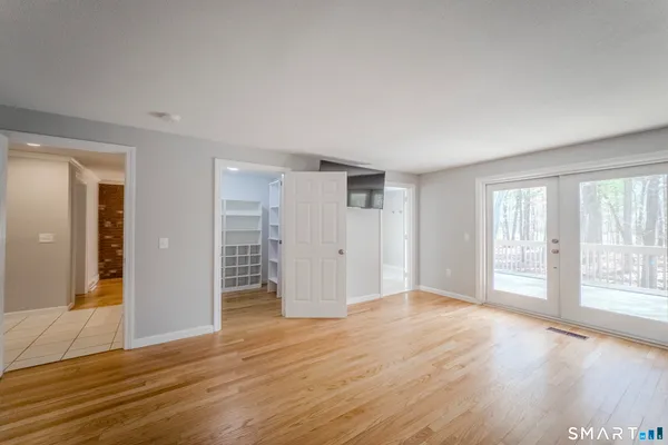 $575,000 | 64 Somerset Lane, Somers, CT 06071