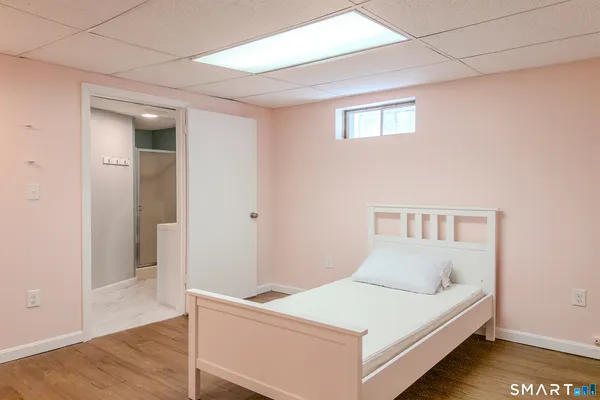 $575,000 | 64 Somerset Lane, Somers, CT 06071