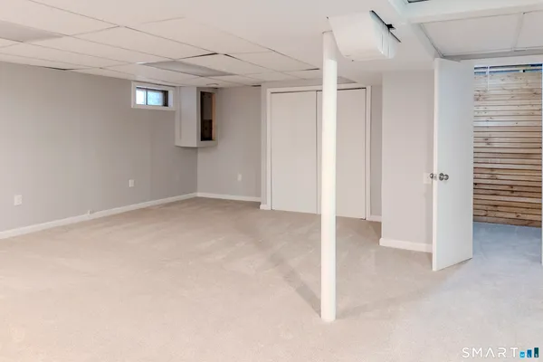 $575,000 | 64 Somerset Lane, Somers, CT 06071