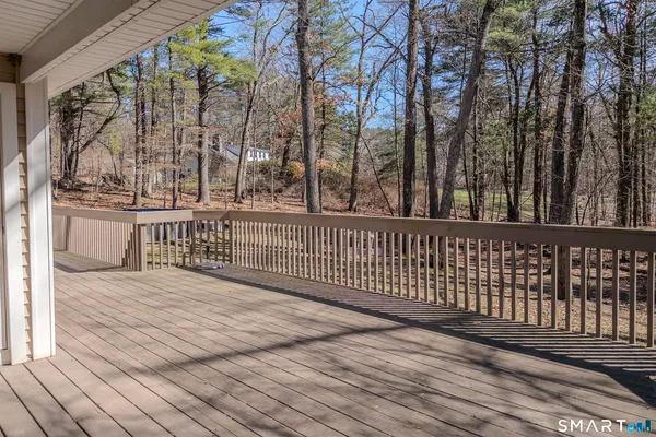 $575,000 | 64 Somerset Lane, Somers, CT 06071