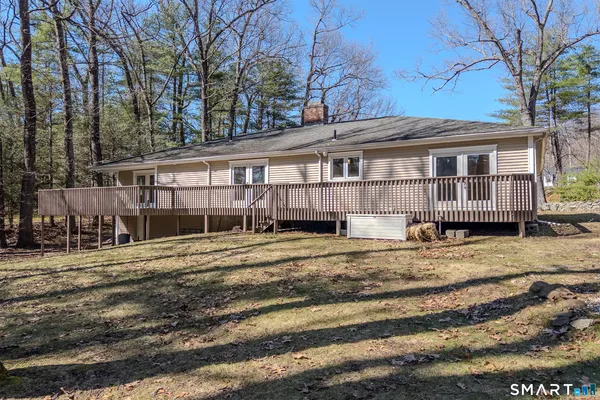 $575,000 | 64 Somerset Lane, Somers, CT 06071