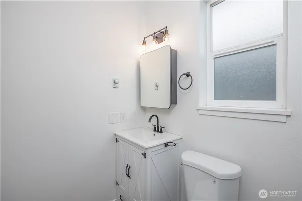 $424,900 | 235 Morton Street, Sumas, WA 98295