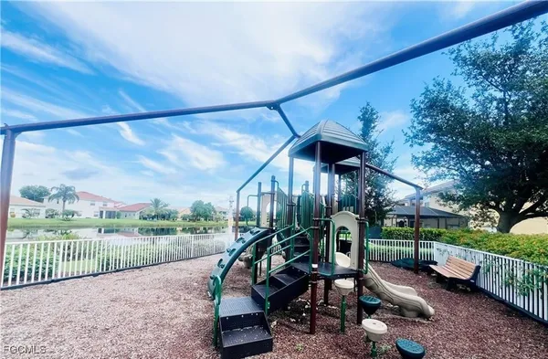 $2,650 | 2149 Cape Heather Circle, Cape Coral, FL 33991
