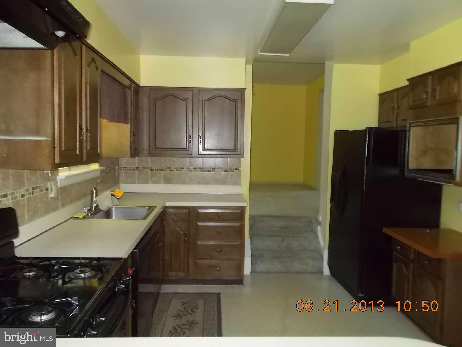 2224 Falling Creek Road Silver Spring, MD 20904 - Photo 11 of 28 Kitchen