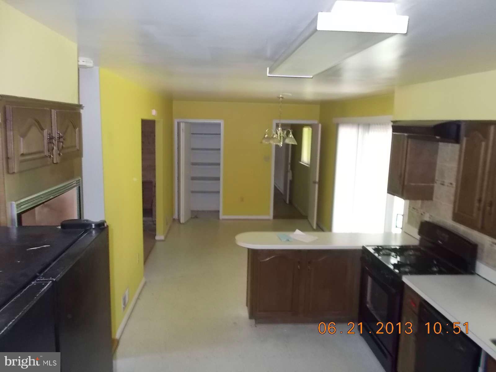2224 Falling Creek Road Silver Spring, MD 20904 - Photo 12 of 28 Kitchen