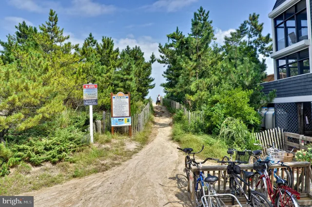 $1,599,900 | 38185 Martins Way, Ocean View, DE 19970