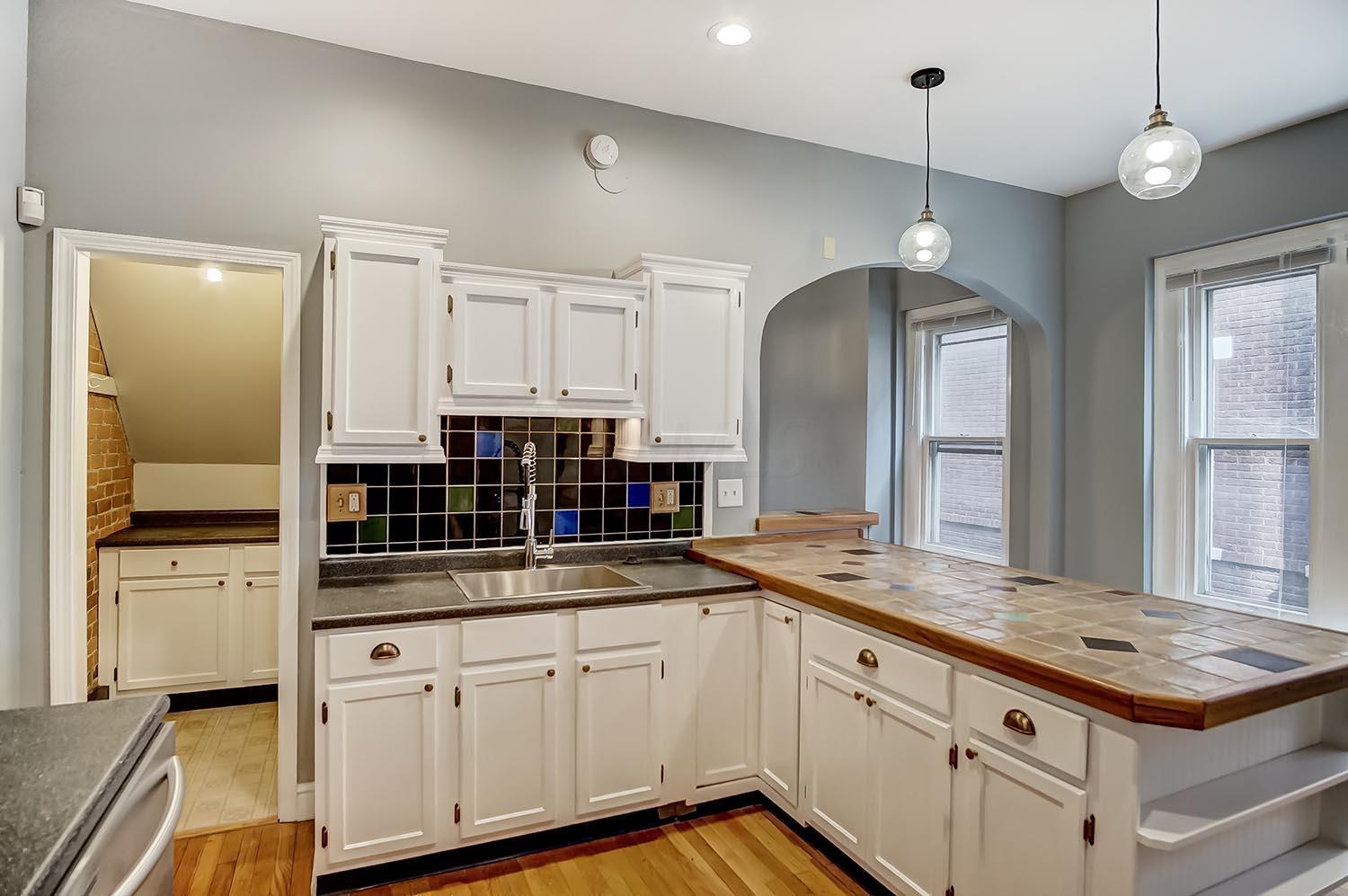 1307 Bryden Road Columbus, OH 43205 - Photo 11 of 31