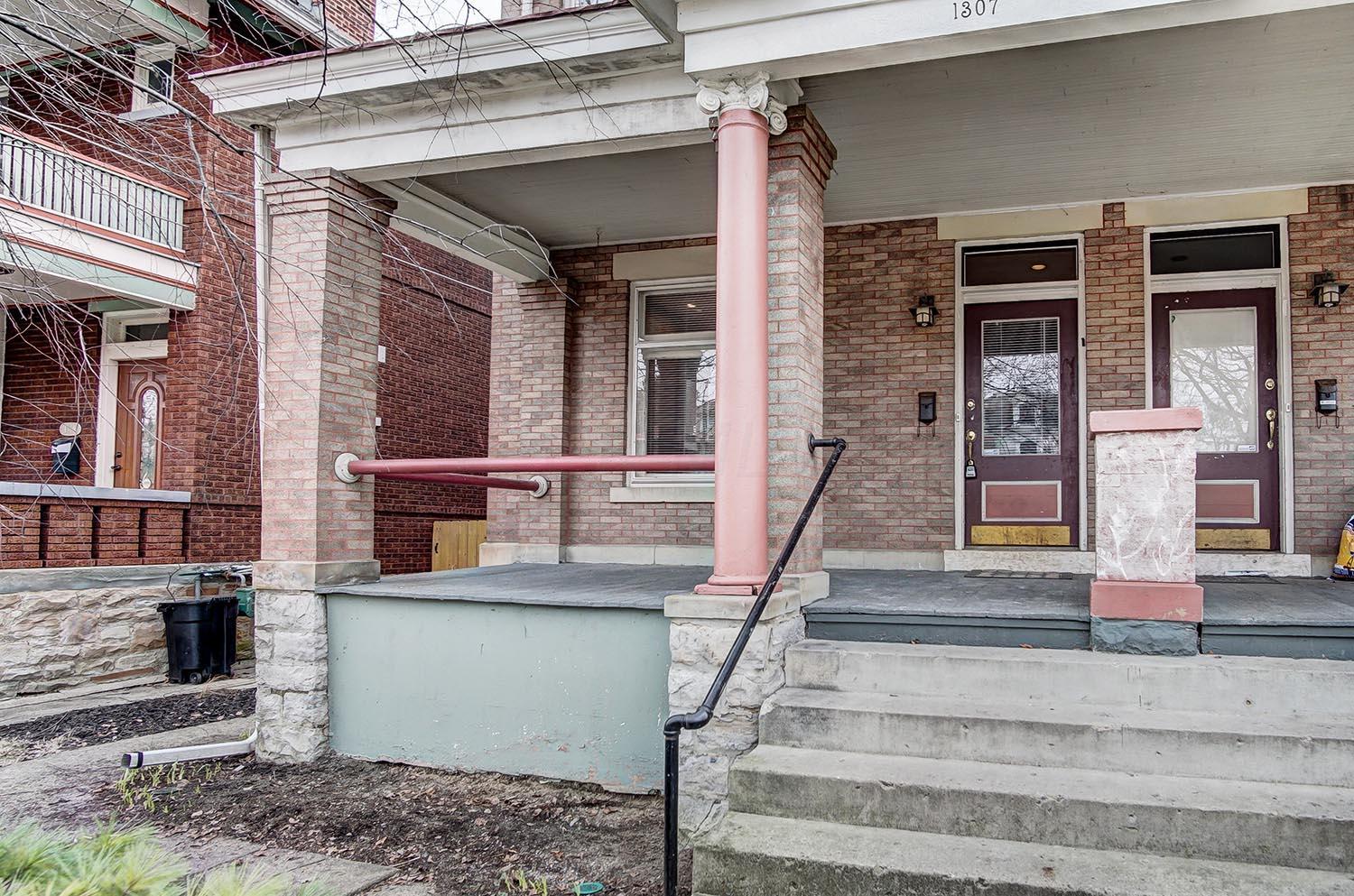 1307 Bryden Road Columbus, OH 43205 - Photo 2 of 31