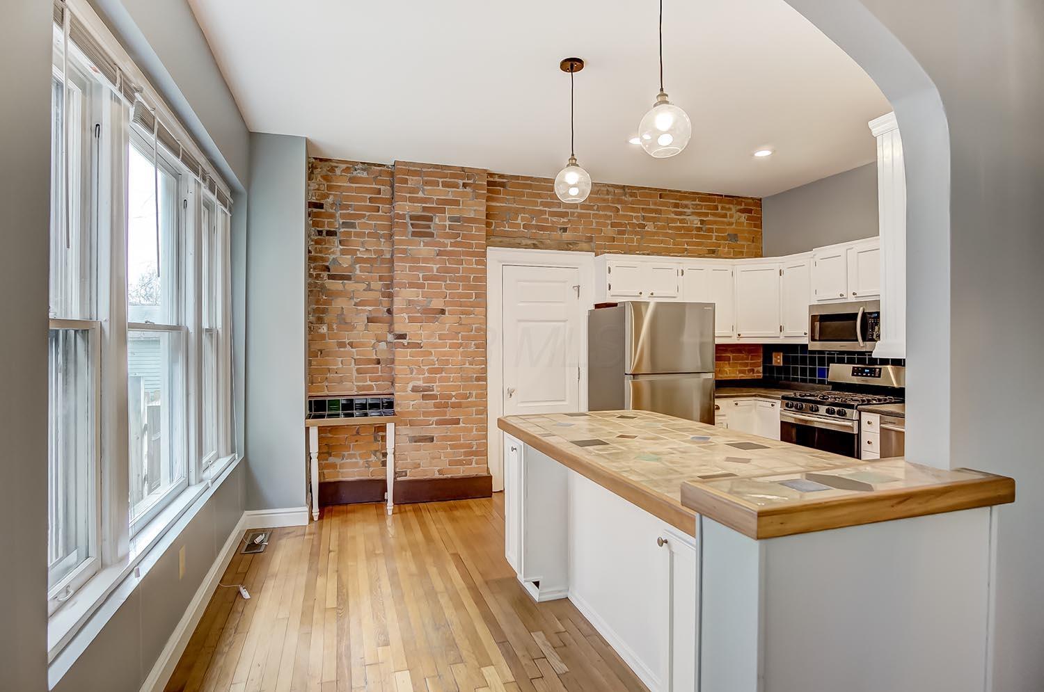 1307 Bryden Road Columbus, OH 43205 - Photo 9 of 31