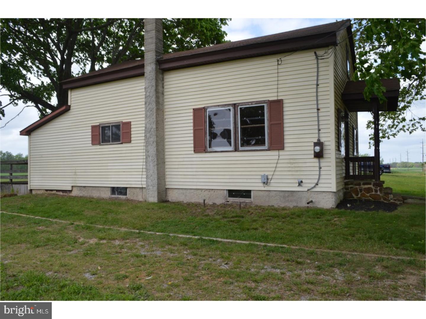 69 Whig Lane Road Monroeville, NJ 08343 - Photo 3 of 16