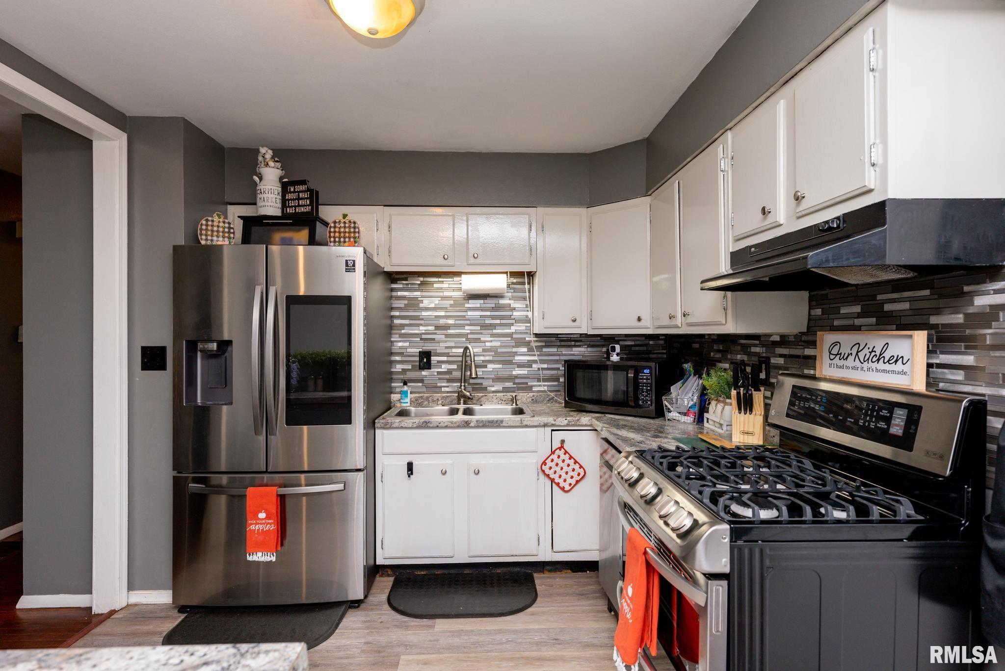 6018 North Hamilton Road Peoria, IL 61614 - Photo 11 of 40 Gallery Image 11