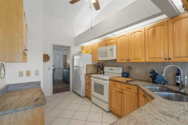 $299,500 | 174 Southampton Place South, Unit 345, Venice, FL 34293