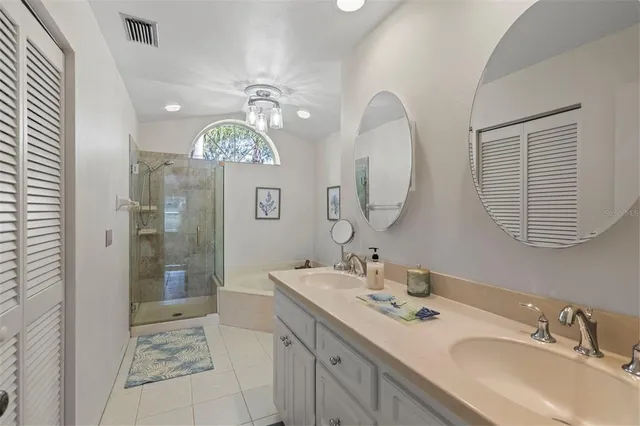$299,500 | 174 Southampton Place South, Unit 345, Venice, FL 34293