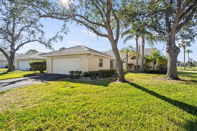$299,500 | 174 Southampton Place South, Unit 345, Venice, FL 34293
