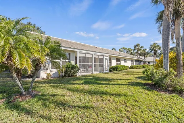 $299,500 | 174 Southampton Place South, Unit 345, Venice, FL 34293