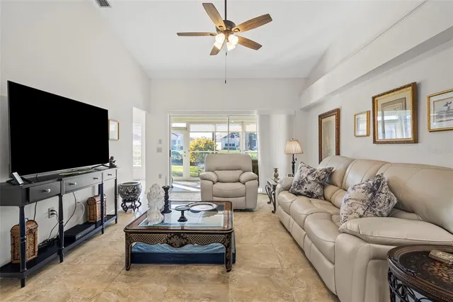 $299,500 | 174 Southampton Place South, Unit 345, Venice, FL 34293