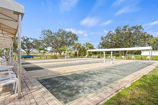 $299,500 | 174 Southampton Place South, Unit 345, Venice, FL 34293