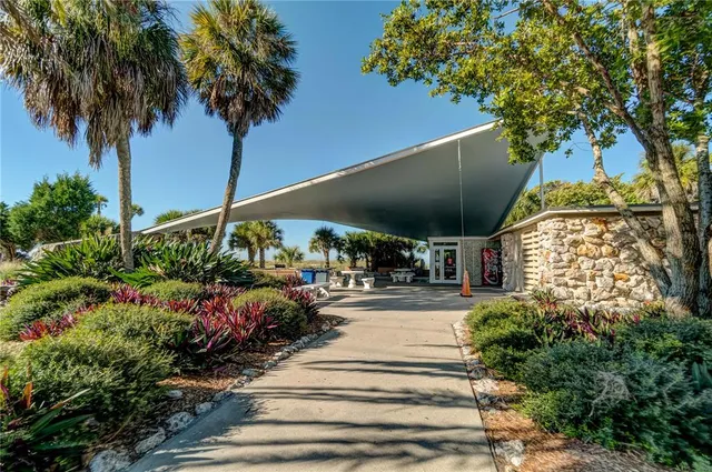 $299,500 | 174 Southampton Place South, Unit 345, Venice, FL 34293