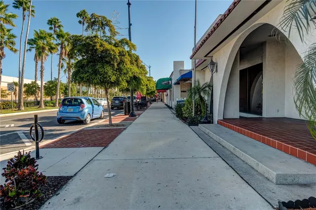 $299,500 | 174 Southampton Place South, Unit 345, Venice, FL 34293