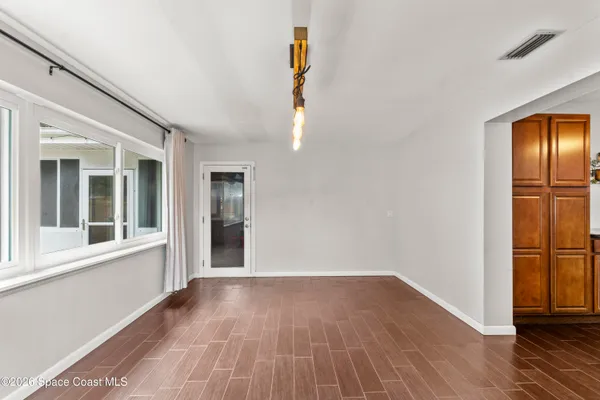 $385,000 | 157 East Laila Drive, West Melbourne, FL 32904