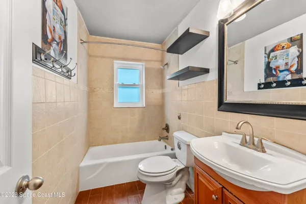 $385,000 | 157 East Laila Drive, West Melbourne, FL 32904