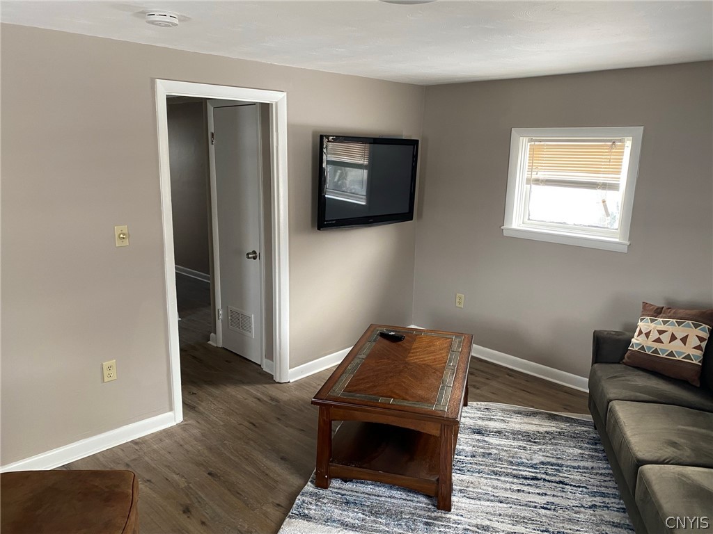 693 South Bay Road Cicero, NY 13212 - Photo 41 of 44 Cozy Living Room