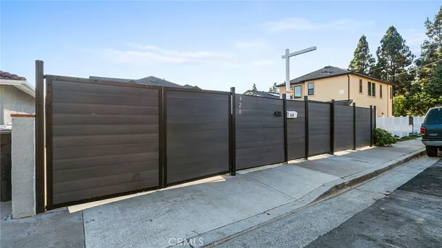 $8,500 | 420 South Hill Street, Orange, CA 92869