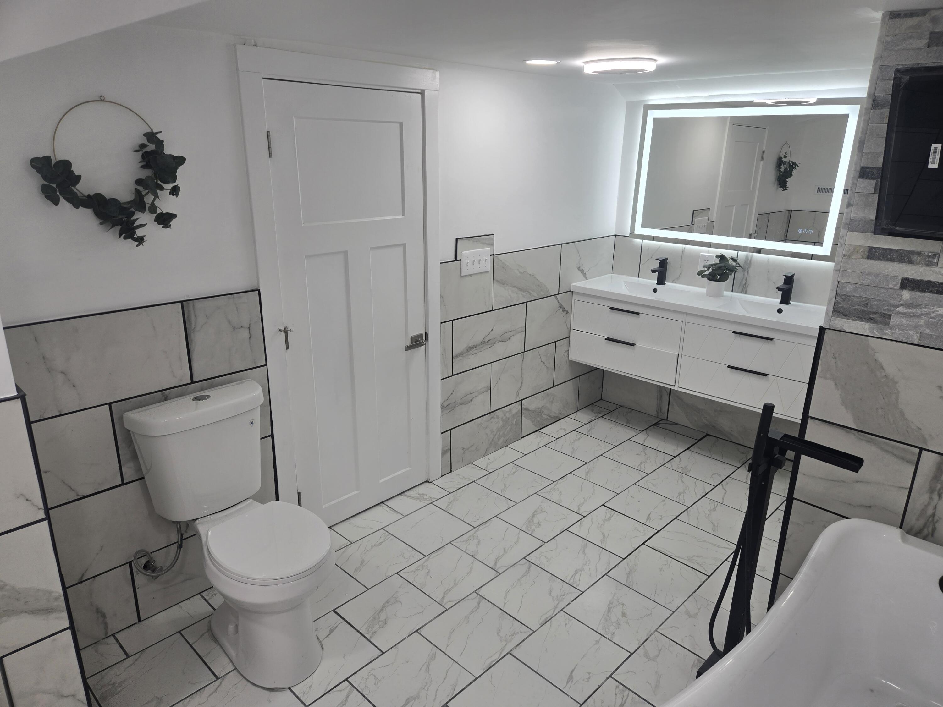 4578 North 127th Street Butler, WI 53007 - Photo 23 of 28 Luxury Master Bathroom