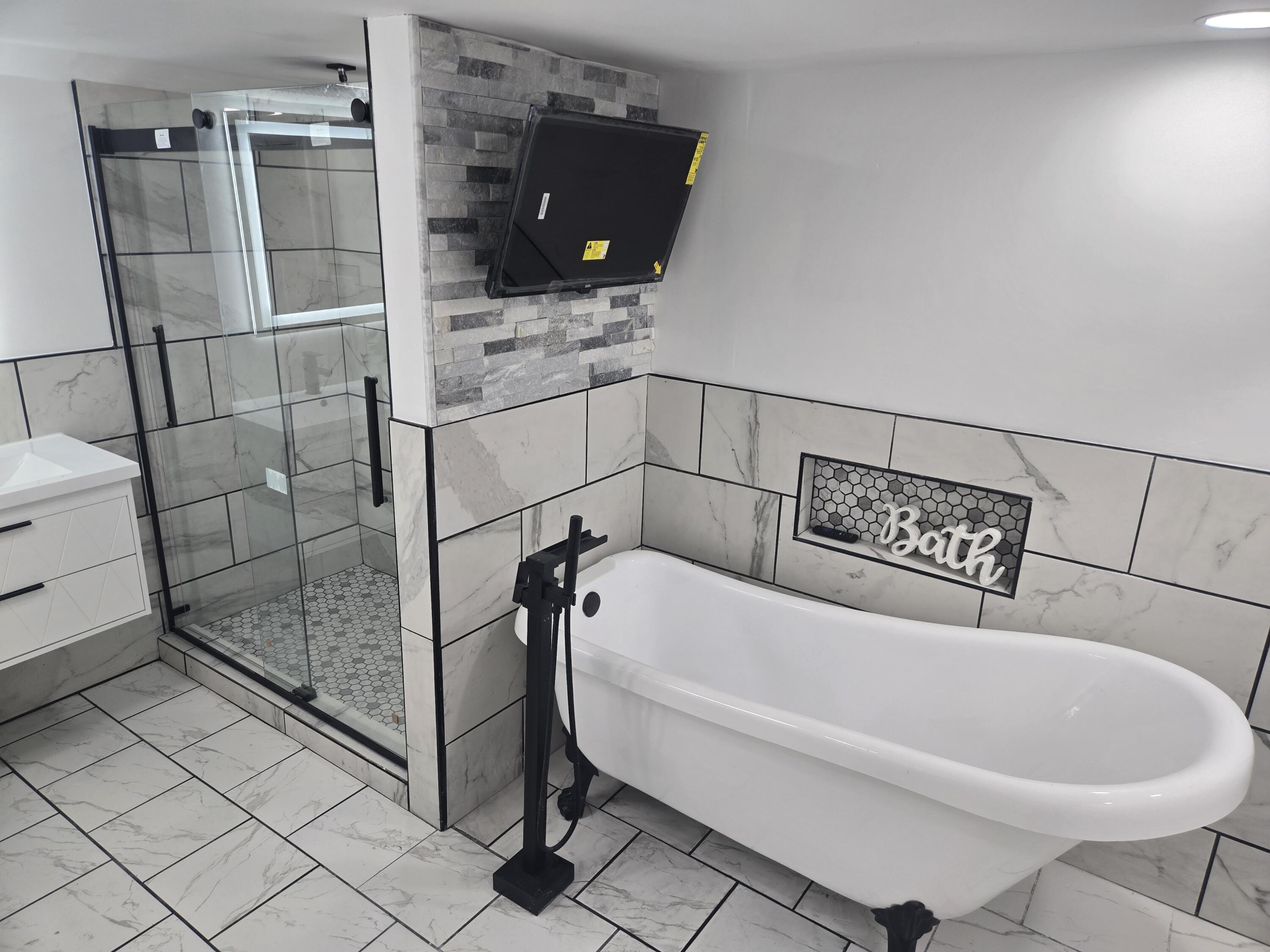 4578 North 127th Street Butler, WI 53007 - Photo 24 of 28 Luxury Master Bathroom