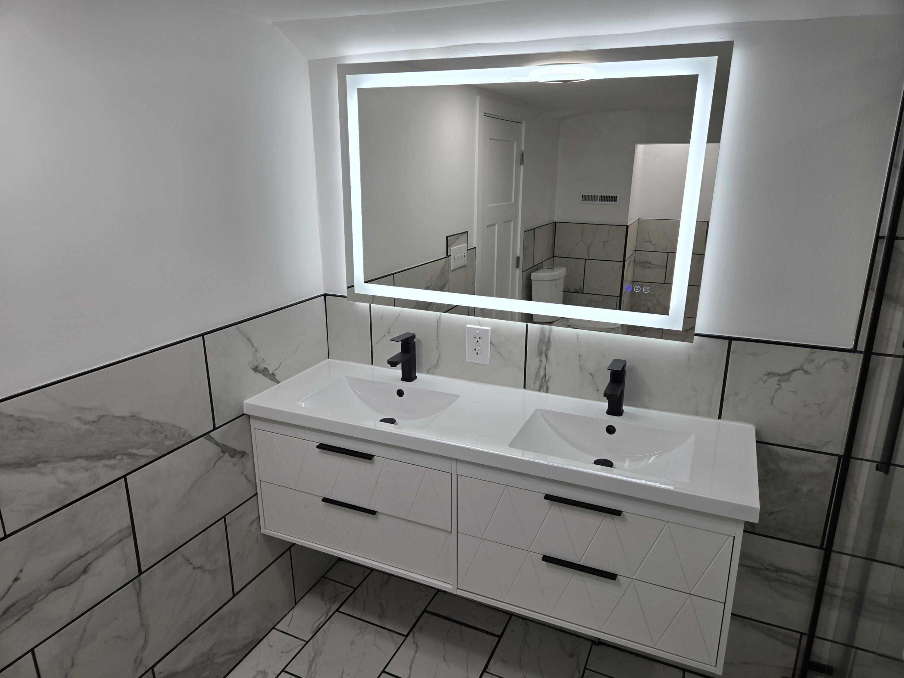 4578 North 127th Street Butler, WI 53007 - Photo 33 of 37 Luxury Master Bath