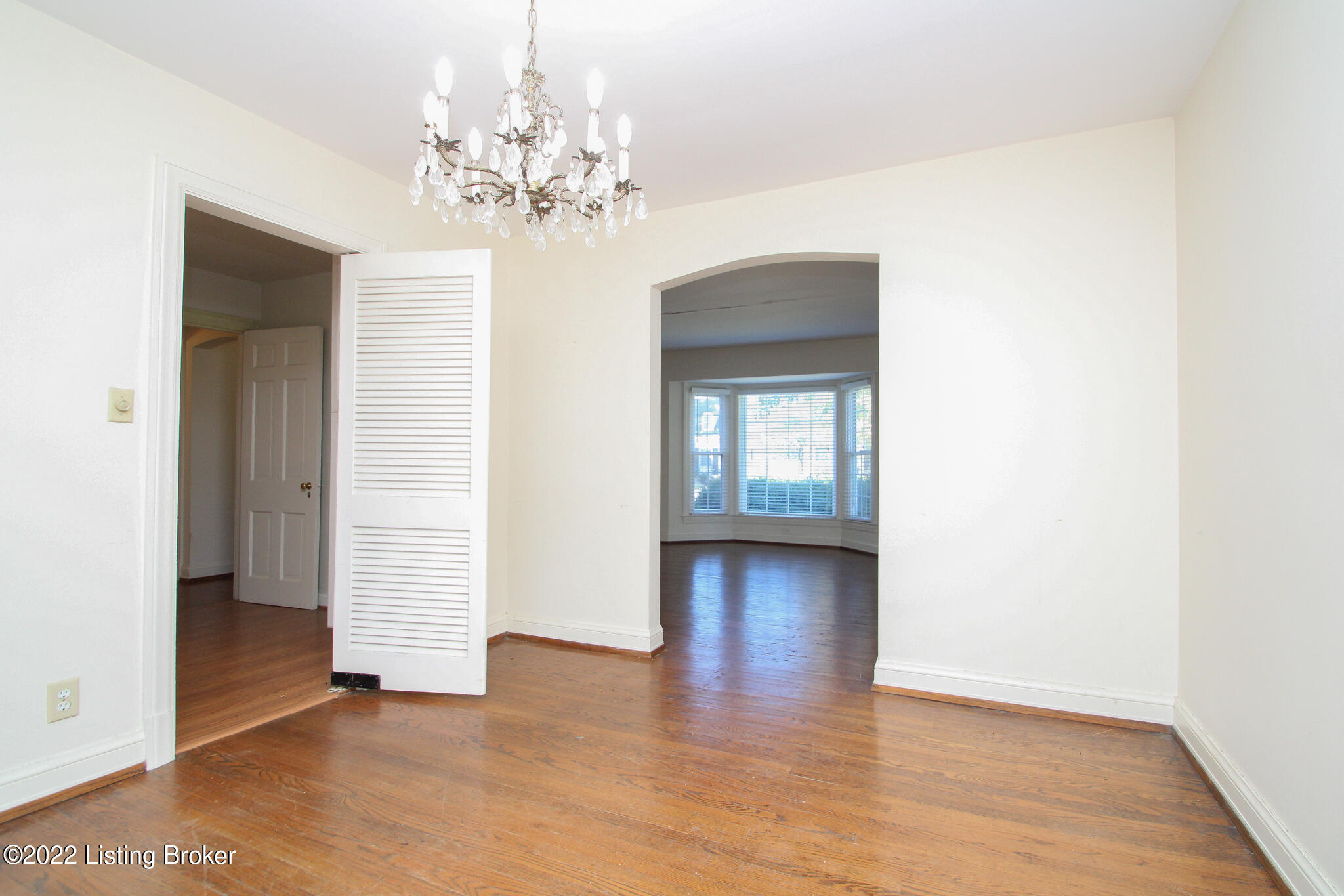 129 Heady Avenue Louisville, KY 40207 - Photo 9 of 36 IMG_2406-2