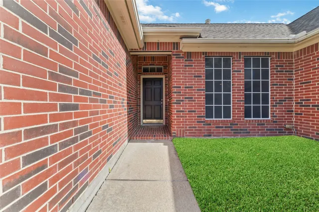 $2,600 | 6511 Mesa Vista Court, Houston, TX 77083