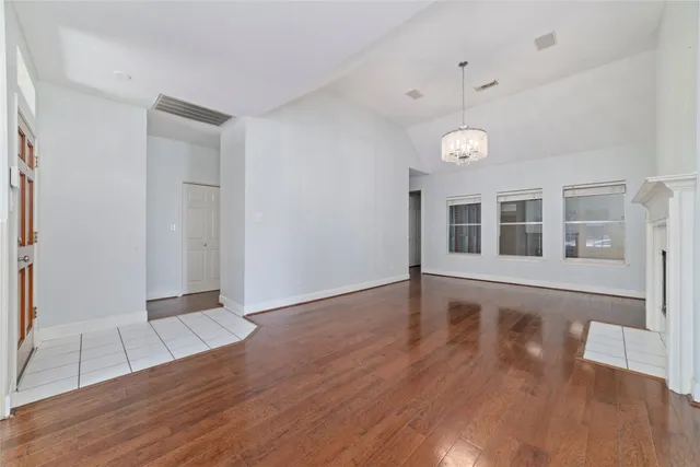 $2,600 | 6511 Mesa Vista Court, Houston, TX 77083