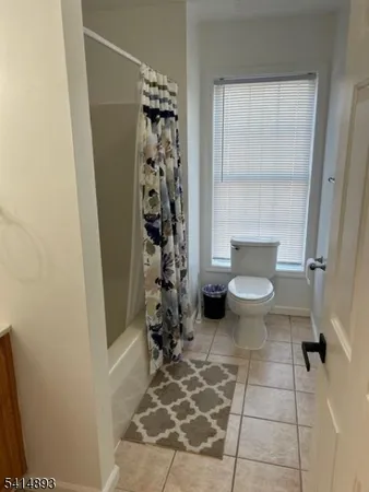 $3,950 | 17 Zabriskie Street, Hackensack, NJ 07601