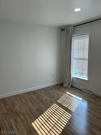 $3,950 | 17 Zabriskie Street, Hackensack, NJ 07601