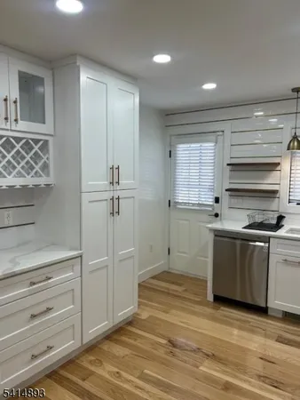 $3,950 | 17 Zabriskie Street, Hackensack, NJ 07601