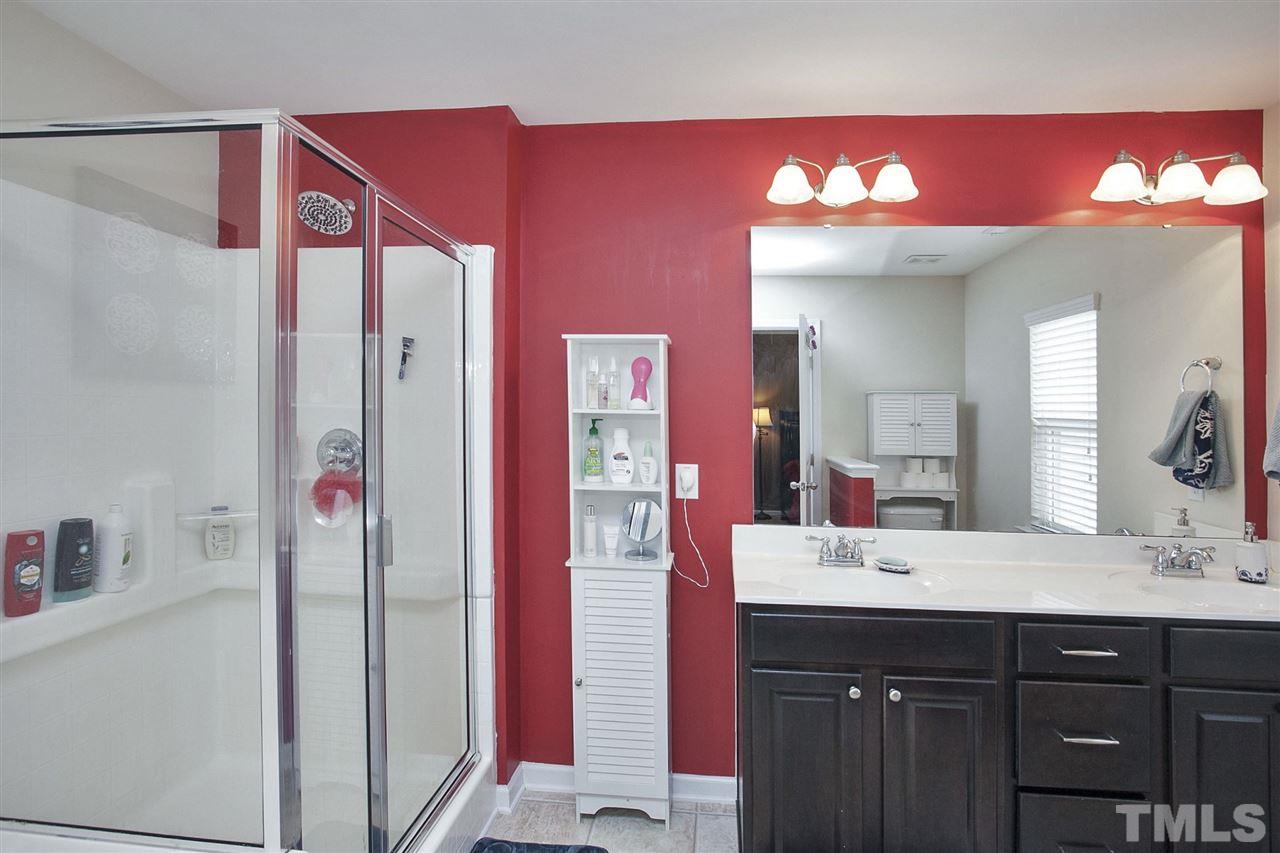 645 Smith Ridge Way Fuquay-Varina, NC 27526 - Photo 15 of 25 Generous separate shower ....