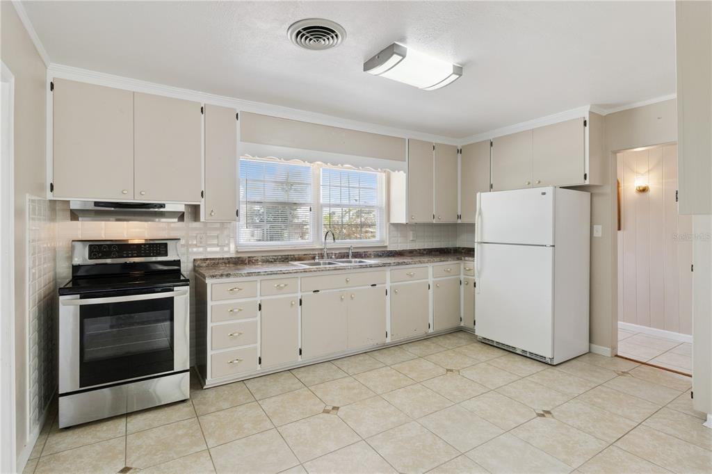 235 Ridge Manor Drive Lake Wales, FL 33853 - Photo 15 of 57