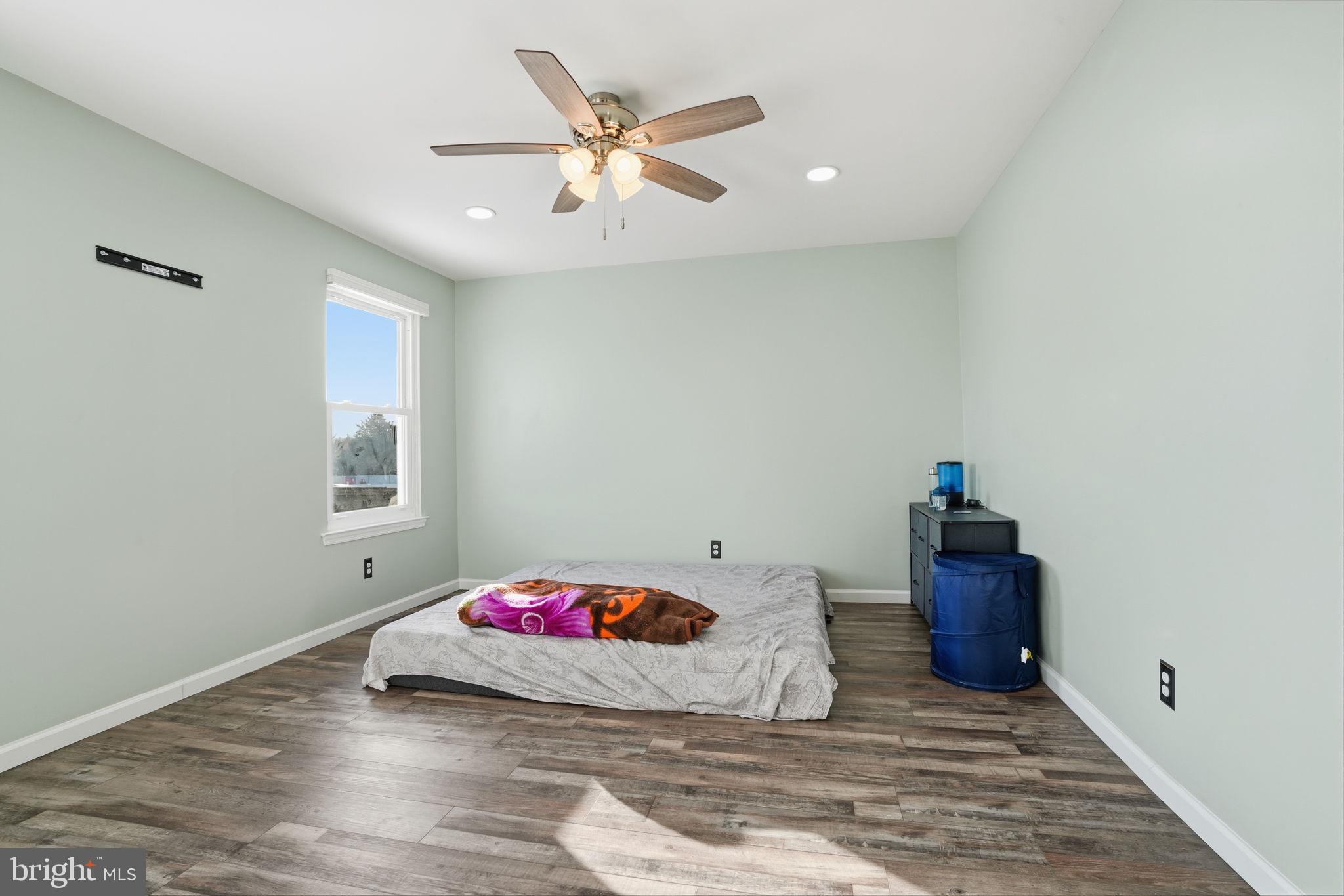 2524 Valley View Road Bensalem, PA 19020 - Photo 17 of 23