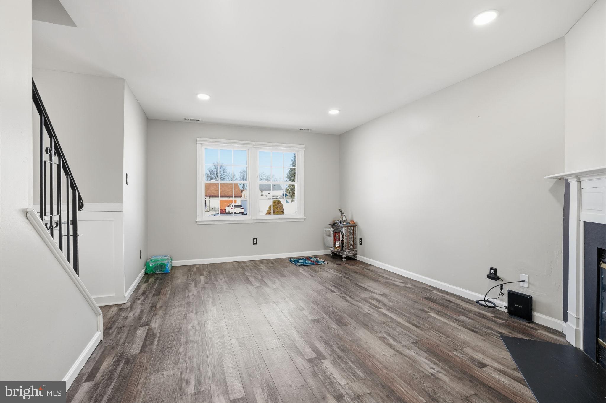 2524 Valley View Road Bensalem, PA 19020 - Photo 4 of 23