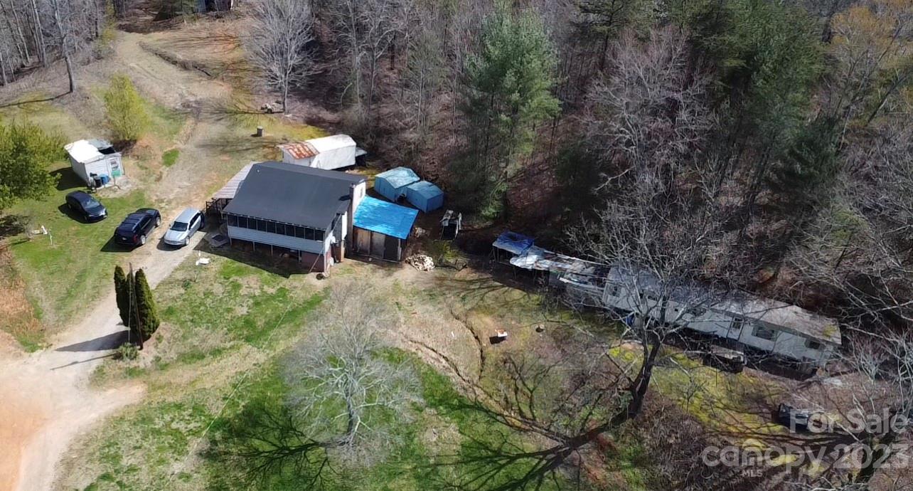 2496 Gladden Road Morganton, NC 28655 - Photo 3 of 13 Gallery Image 3